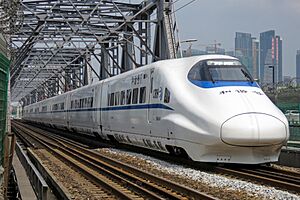 CRH2A-4028 at Pearl River West Bridge (20180924125904)