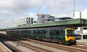 Caerdydd Canolog - GWR 166219