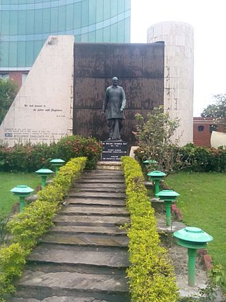 Dr. Bidhan Chandra Roy statue