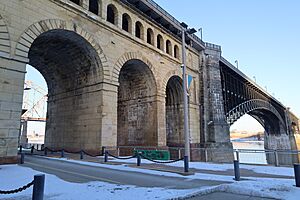Eads Bridge 2025c