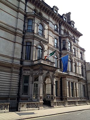 Irish embassy in London.JPG