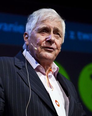 Jerzy Vetulani TEDx Krakow (cropped).jpg