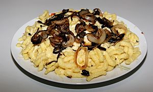 Kaesspaetzle mit Zwiebeln