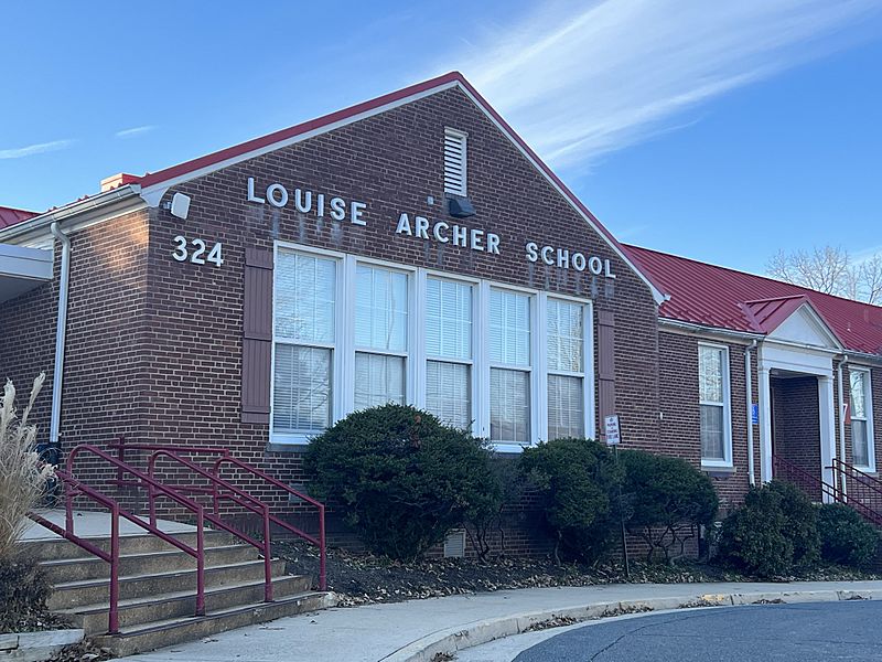 Image Louise Archer Elementary School, Vienna VA, Dec 2022