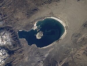 Mono Lake sat zoomed