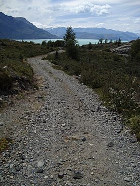 Rocky Road on Chilean Side of Pass to Lago Desierto (3259938855)