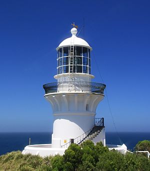 Sugarloaf Point Lighthouse cropped.jpg