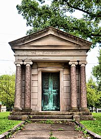 Woodland Des Moines The Savery Mausoleum