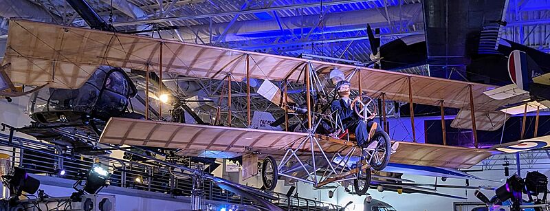 1914 Little Looper pusher biplane