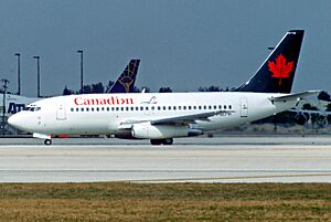 Canadian Airlines Boeing 737-275; C-GEPW@MIA, February 2000 CYG (6351375046)