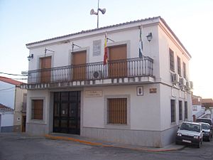 Casa consistorial de Salorino.jpg