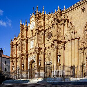Fachada principal de la Catedral de Guadix.JPG