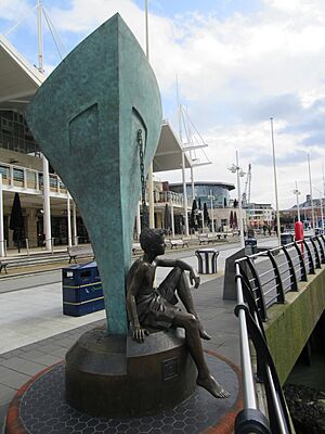 Jubilee Statue by Vivien Mallock