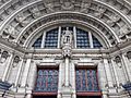 Main entrance of Victoria and Albert Museum