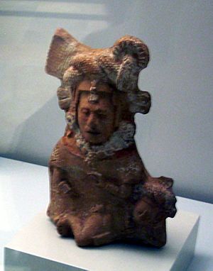 Maya ceramic figurine, Museo de América