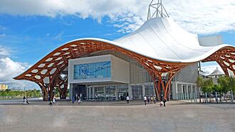 Metz (F) - Centre Pompidou - Außenansicht.jpg