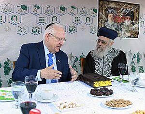 Reuven Rivlin visiting the Chief Rabbis of Israel in their Sukkoth, October 2017 (1201)