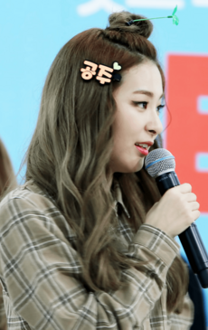 Seulgi at fansigning event on August 18, 2015 03