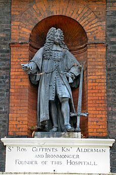Statue of Robert Geffrye, Museum of the Home