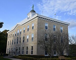 The College Hall-Upper Iowa University