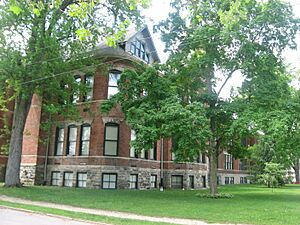 William Street School in Huntington