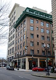 Woodlark House of Welcome hotel (Portland, Ore.), Dec. 2018 - 1.jpg