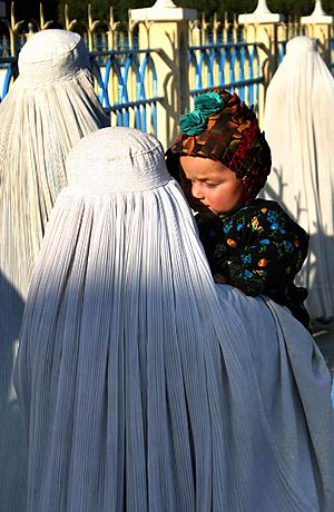 Burkha-child-Afghanistan