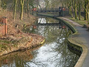 Caldon Canal, Hanley Park-geograph-1682606-by-Stephen-McKay
