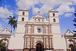 Catedral de San Miguel Arcangel en Tegucigalpa 35mm Film.jpg