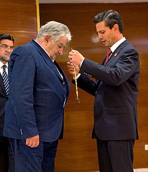 Enrique Peña Nieto y José Mujica Cordano