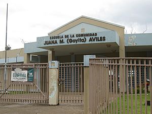 Escuela de la comunidad Juana M. Goyita Avilés en Morovis, Puerto Rico