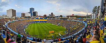 Estadio de la Ciudad de los Deportes durante un América Chivas Femenil 01.jpg
