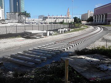 FEC line track repair to Port of Miami