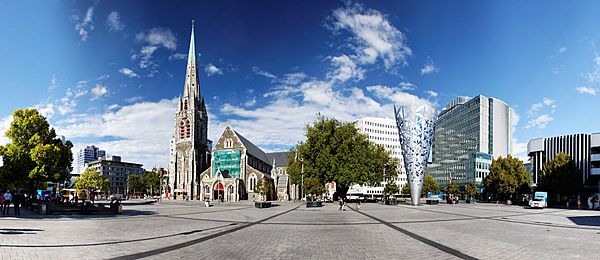 Flickr - Roger T Wong - 20100130-07-Christchurch Cathedral Square panorama