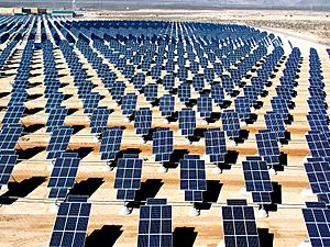Giant photovoltaic array