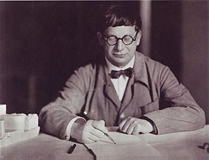 Hans Poelzig, 1927.jpg