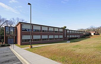 Mary H. Wright Elementary School.jpg