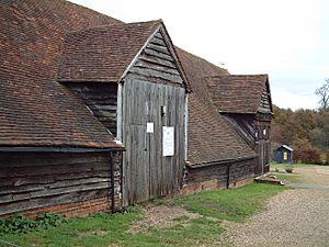 Mayflower Barn - geograph.org.uk - 87669