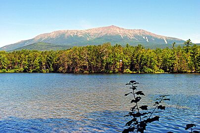 Mt katahdin, located in Baxter State Park, the highest mountain in the state of Maine