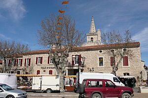 Place à Eyragues