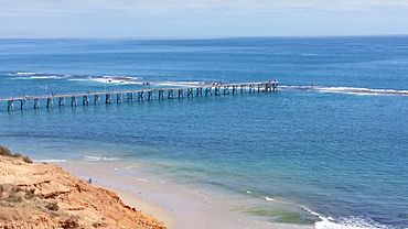 Port Noarlunga Jetty - South Australia (15488010486).jpg