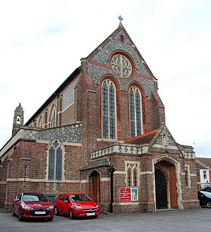 St James's Church, 287 Milton Road, Milton, Portsmouth (October 2017) (2)