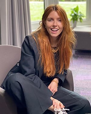 Stacey Dooley and Turi King DNAFS (cropped).jpg