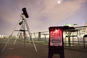 Telescopes at Brooklyn Bridge Park, Pier 1