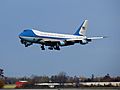United States Air Force Boeing VC-25 (92-9000) landing at Dayton International Airport (1)