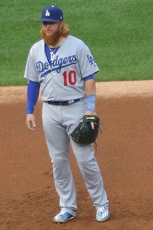 20170718 Dodgers-WhiteSox Justin Turner at third
