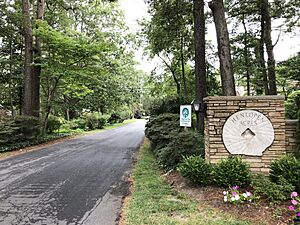 Entrance to Henlopen Acres along Dodd's Lane