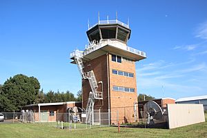 Bankstown Airport control tower up close.JPG