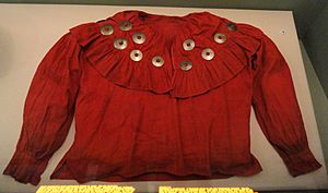 Blouse, Shawnee, Oklahoma, probably late 19th century - Native American collection - Peabody Museum, Harvard University - DSC05503