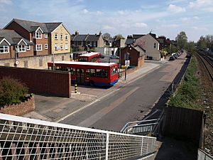 Bus terminus, North Worple Way - geograph.org.uk - 1814304